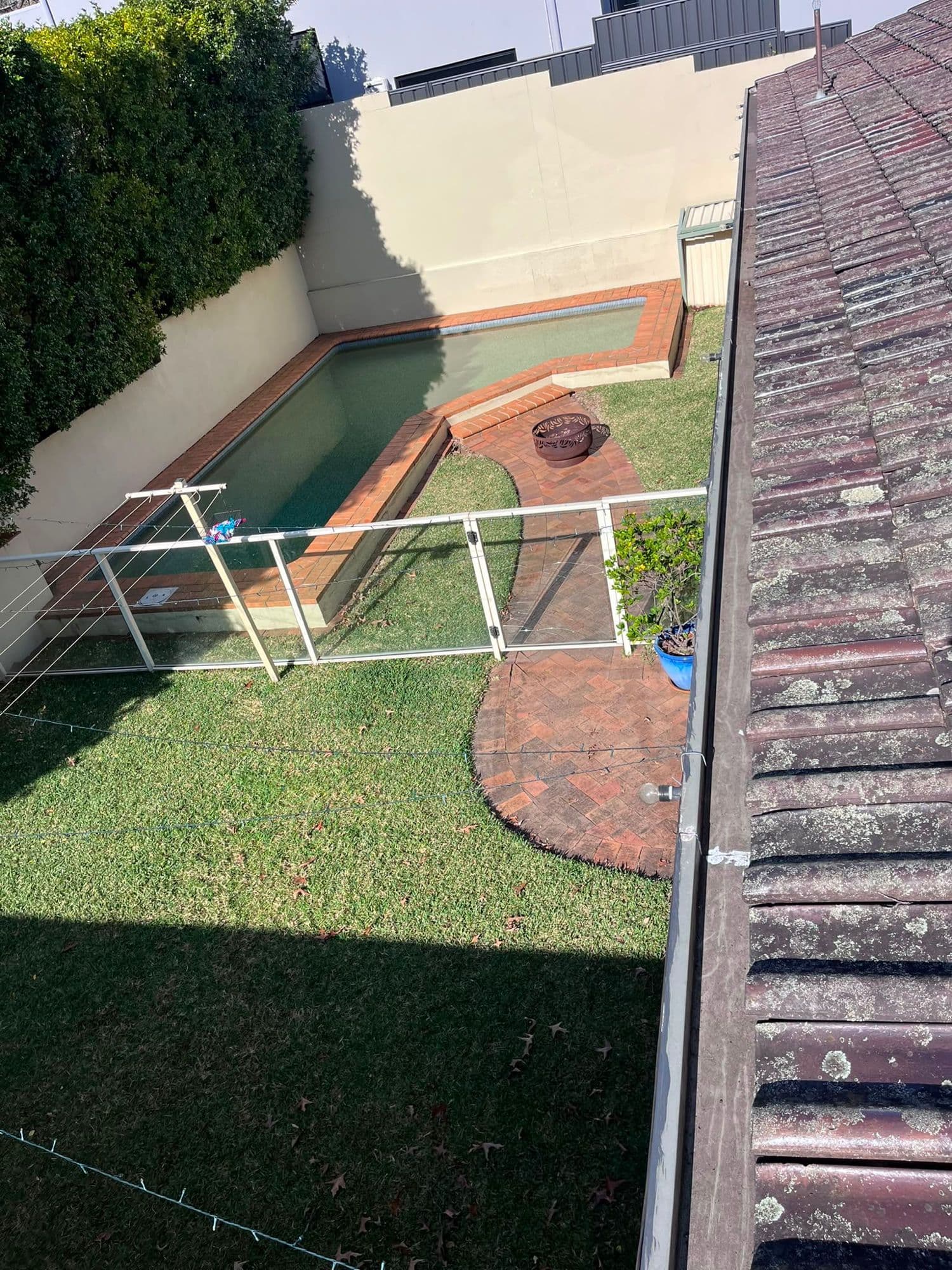 Gutter Cleaning in Kellyville
