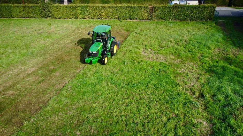 How to Choose a Lawn Mowing Service in the Hills District